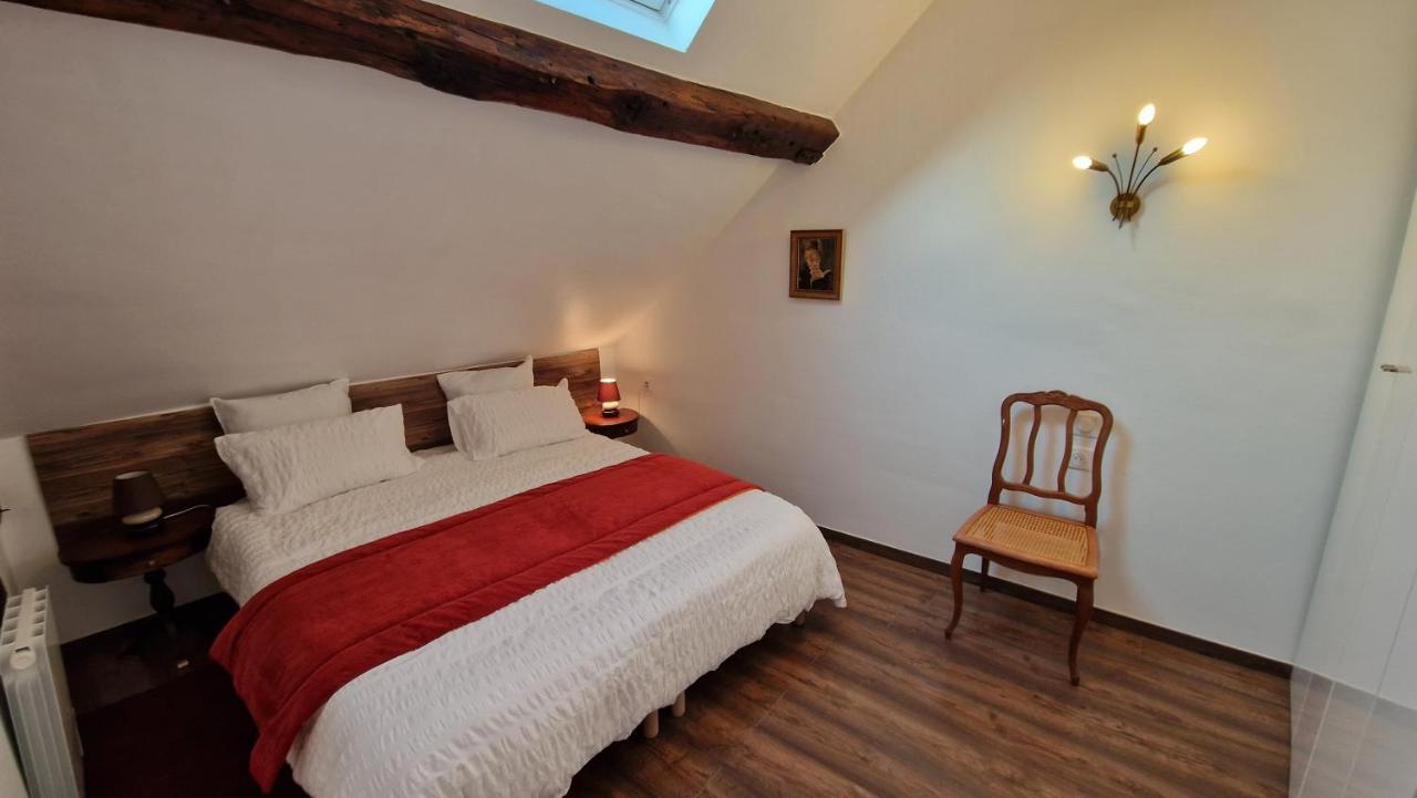 La Cigogne Apartment *